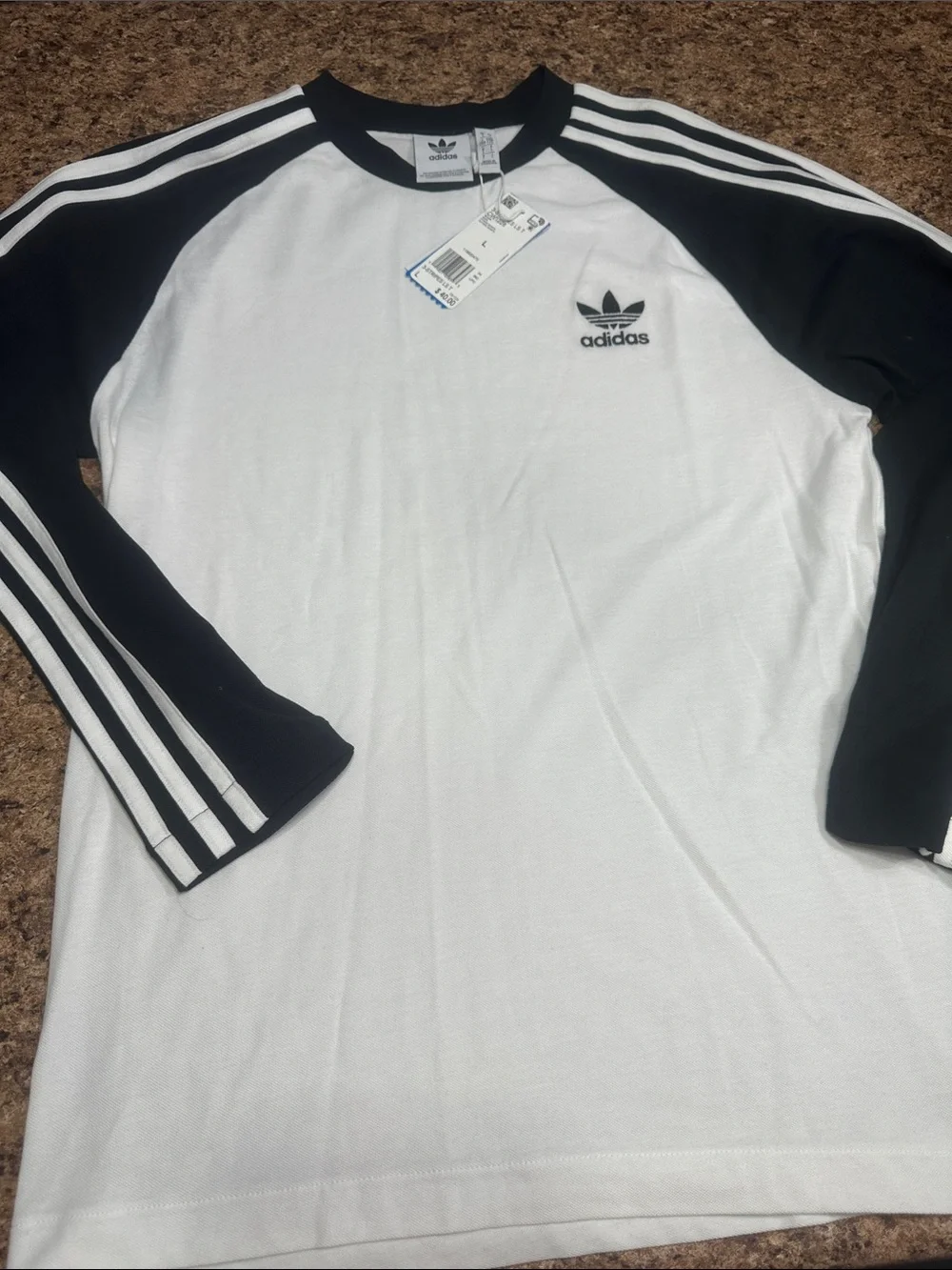 NWT adidas White and Black Long Sleeve Raglan Tee Large
